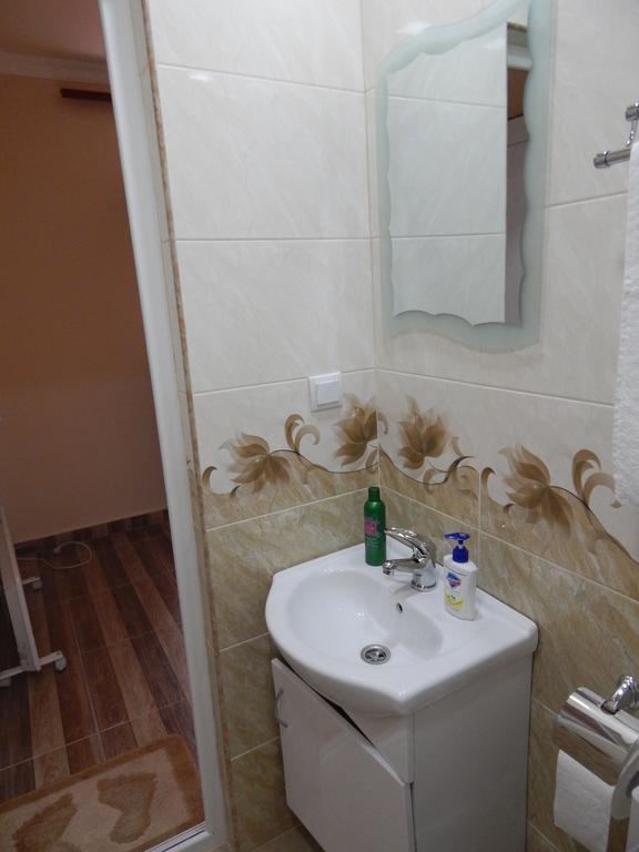 Arami Guest House Dilijan Esterno foto